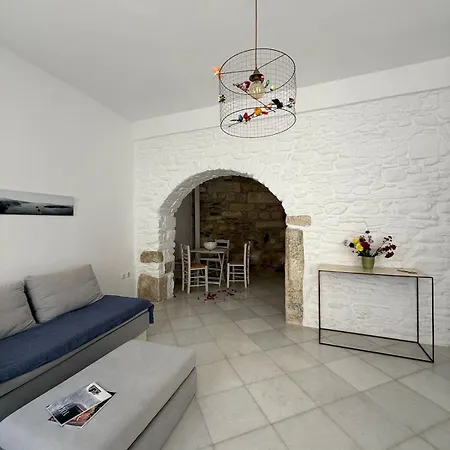 Ancient House * Páros