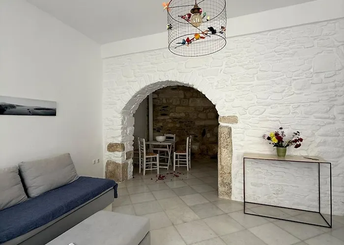 Ancient House * Páros