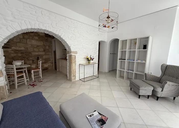 Ancient House * Páros